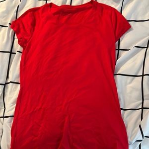 Plain read no boundaries shirt